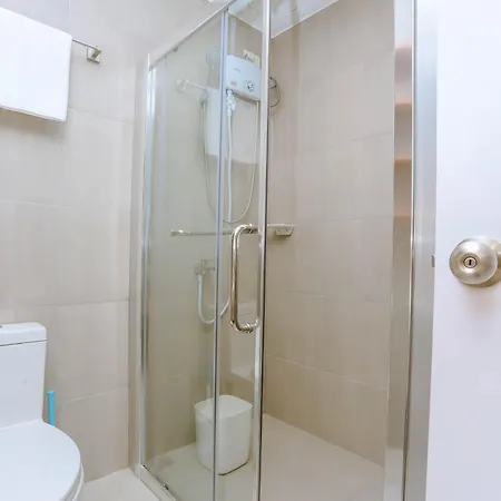 Cebu Staycation Minimalist Studio With Rooftop Pool And Netflix Exterior photo
